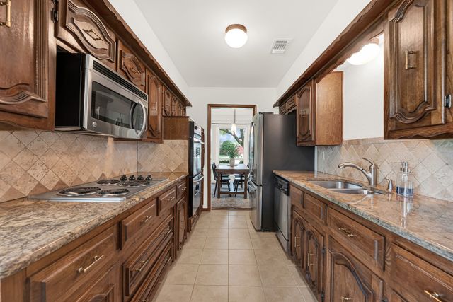 2814 Forest Grove Drive, Richardson, TX 75080