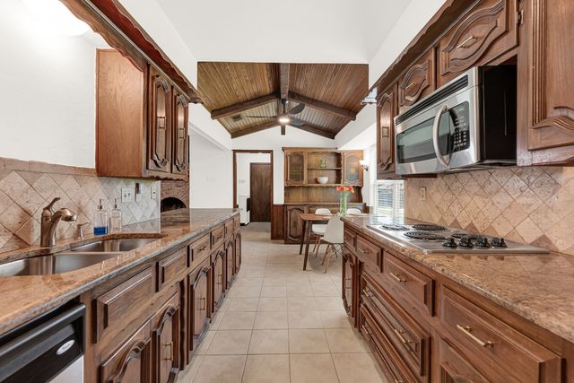 2814 Forest Grove Drive, Richardson, TX 75080