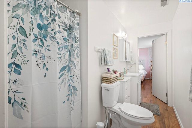 940 SE Glen Echo Rd, Pullman, WA 99163