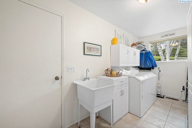 940 SE Glen Echo Rd, Pullman, WA 99163