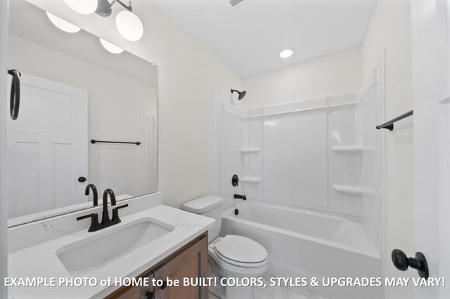 913 Bankside Dr, Clarksville, TN 37043