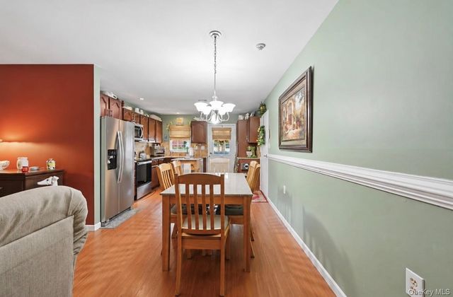 176 Ventry Court A, Ridge, NY 11961