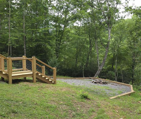 721 Holly Point Drive, Murphy, NC 28906