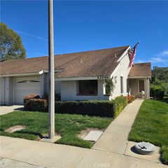 42046 Village 42, Camarillo, CA 93012