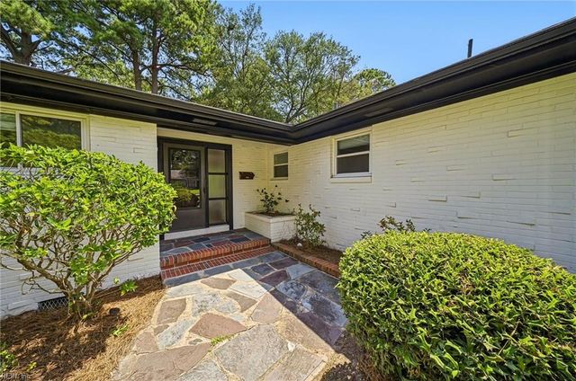 7077 Kirby CRES, Norfolk, VA 23505