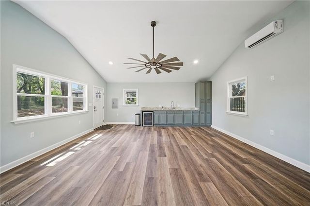 7077 Kirby CRES, Norfolk, VA 23505