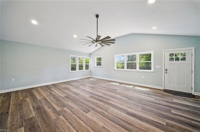 7077 Kirby CRES, Norfolk, VA 23505