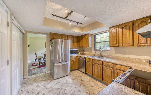 2421 Rossini Road, Miami Twp, OH 45459