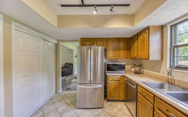 2421 Rossini Road, Miami Twp, OH 45459