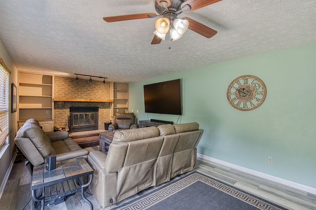 2421 Rossini Road, Miami Twp, OH 45459