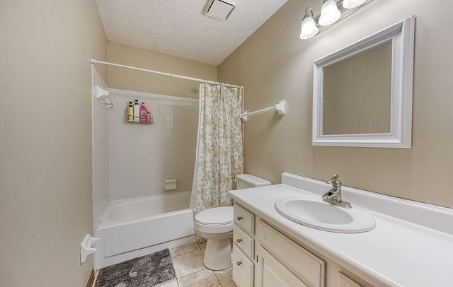 2421 Rossini Road, Miami Twp, OH 45459