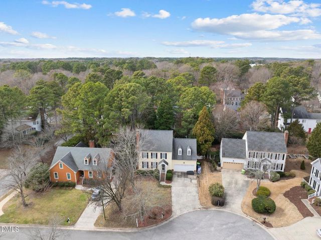 8705 Chatterleigh Circle, Raleigh, NC 27615