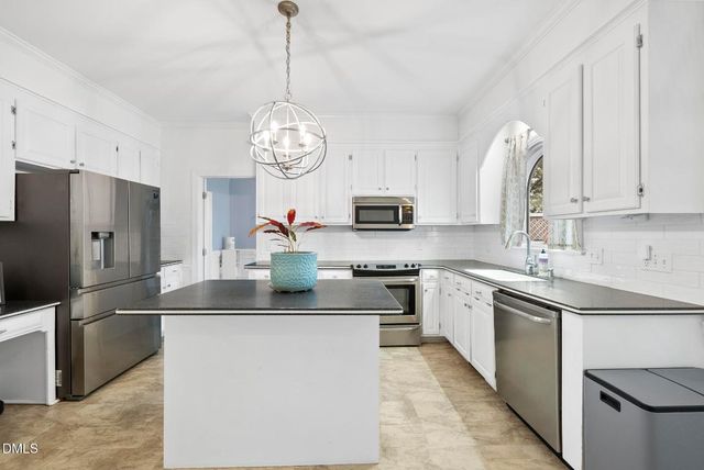 8705 Chatterleigh Circle, Raleigh, NC 27615