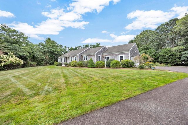 15 Red Cedar Circle, East Falmouth, MA 02536