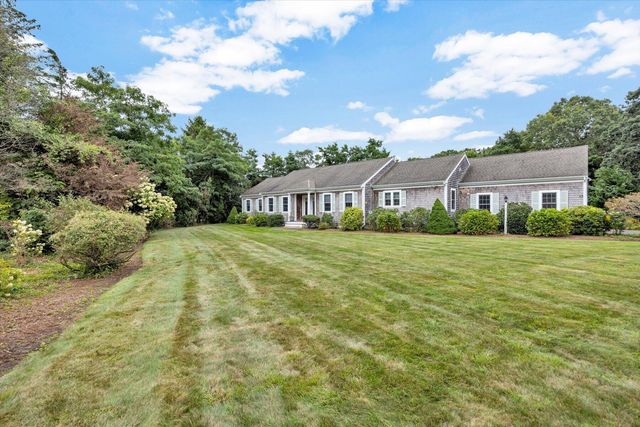 15 Red Cedar Circle, East Falmouth, MA 02536