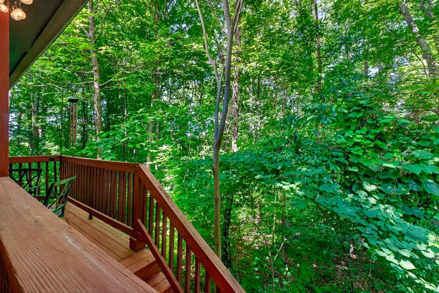 155 Wildwood Rd, Smithville, TN 37166