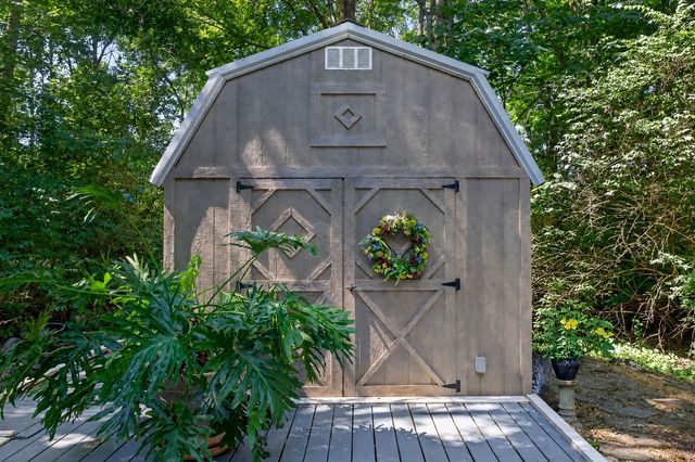 155 Wildwood Rd, Smithville, TN 37166