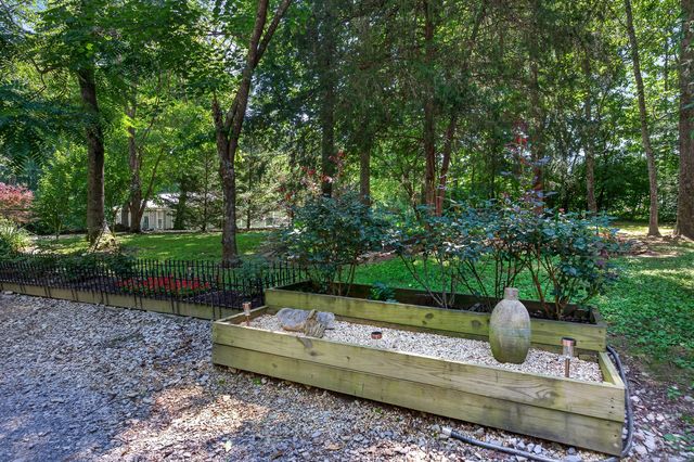 155 Wildwood Rd, Smithville, TN 37166