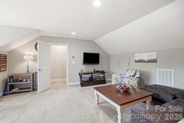 1100 Avalon Place, Matthews, NC 28104
