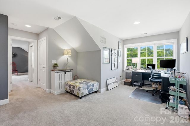 1100 Avalon Place, Matthews, NC 28104