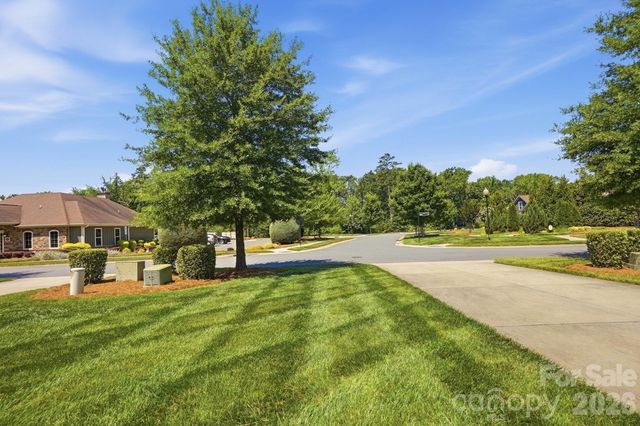 1100 Avalon Place, Matthews, NC 28104