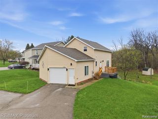 2428 Fisher Road, Howell Township, MI 48855