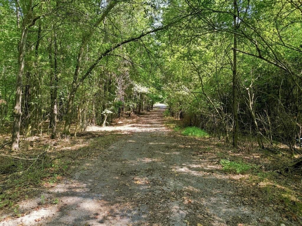 Image 12 of property listing at 409 Peeples Road SE, Rome, GA 30104