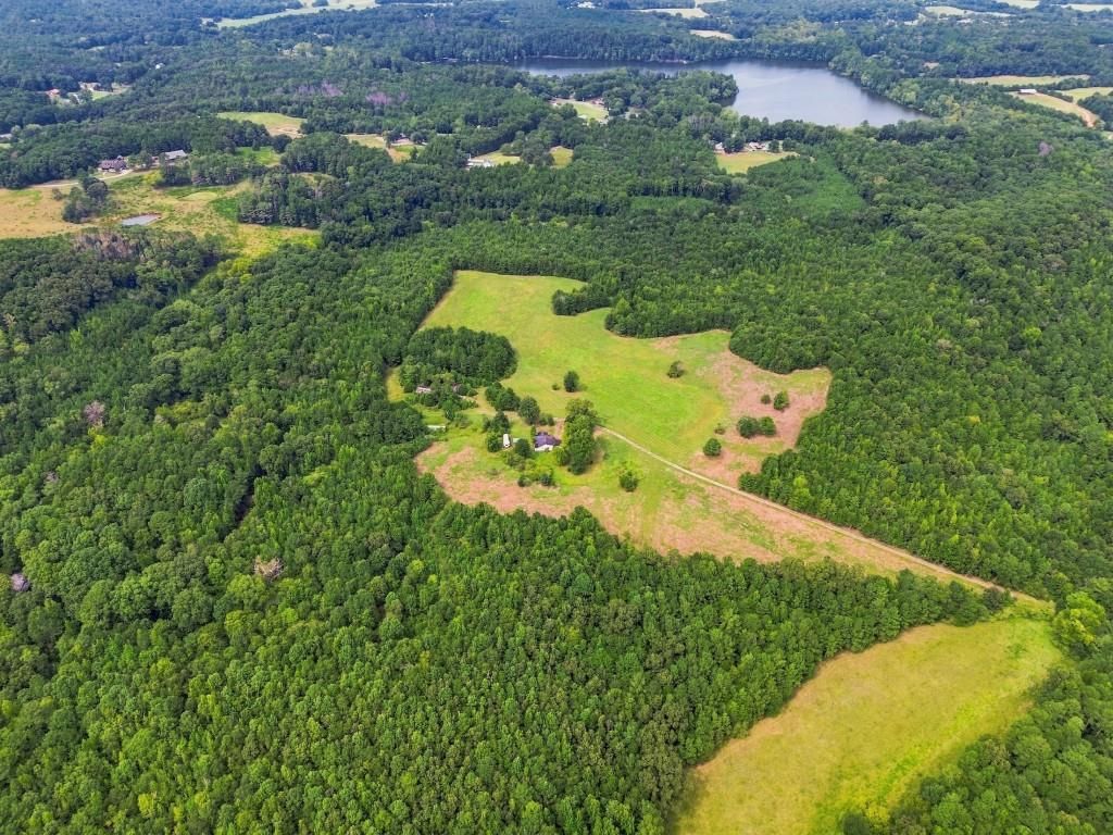 Image 14 of property listing at 409 Peeples Road SE, Rome, GA 30104