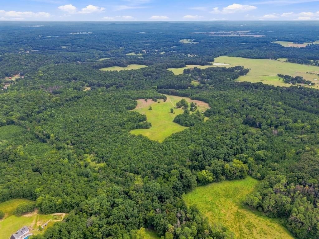 Image 16 of property listing at 409 Peeples Road SE, Rome, GA 30104