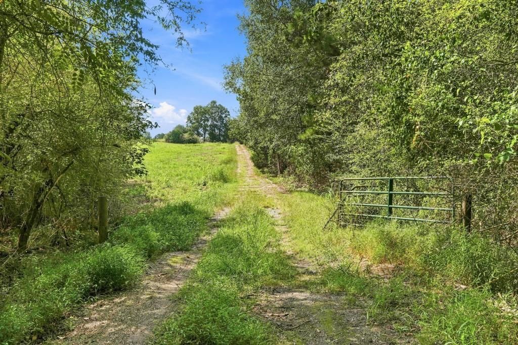 Image 20 of property listing at 409 Peeples Road SE, Rome, GA 30104