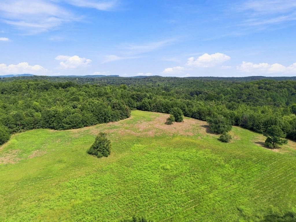 Image 6 of property listing at 409 Peeples Road SE, Rome, GA 30104