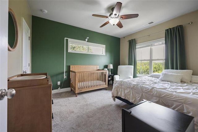 1016 Township Square, Alpharetta, GA 30022