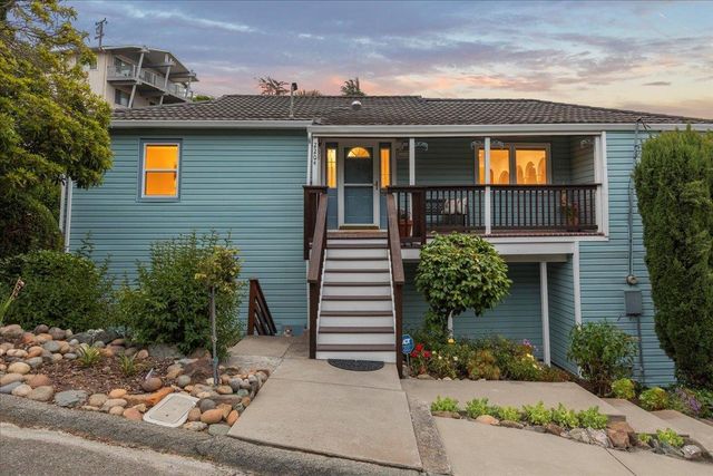 2204 170th Avenue, Castro Valley, CA 94546