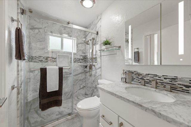 2204 170th Avenue, Castro Valley, CA 94546