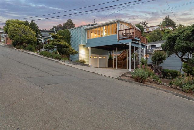 2204 170th Avenue, Castro Valley, CA 94546