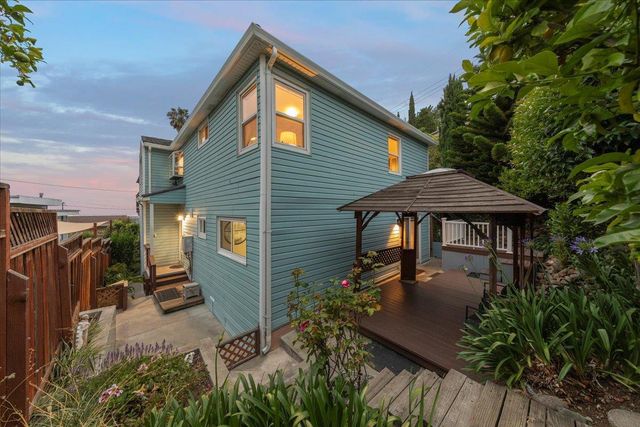 2204 170th Avenue, Castro Valley, CA 94546