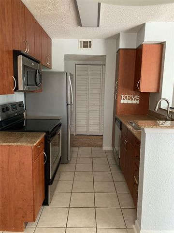 11562 WESTWOOD BOULEVARD 935, Orlando, FL 32821