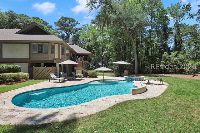 67 Bear Creek Dr, Hilton Head Island, SC 29926