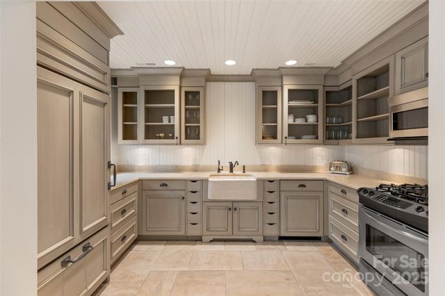 1877 Bowery Road, Highlands, NC 28741