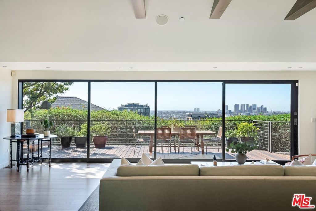 8951 St Ives Drive, West Hollywood, CA 90069 — photo 4