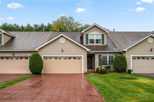 1009 Trail Side Ct, Penn Twp, PA 15644