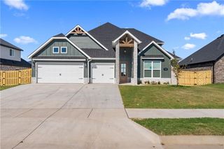 1410 Josephine Drive, Centerton, AR 72719