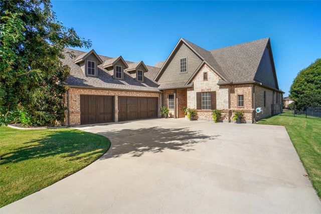 12205 Indian Creek Drive, Fort Worth, TX 76179