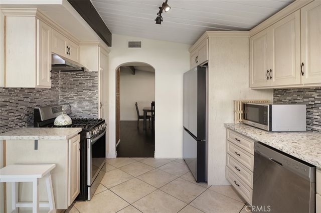 1391 N Fenimore, Covina, CA 91722