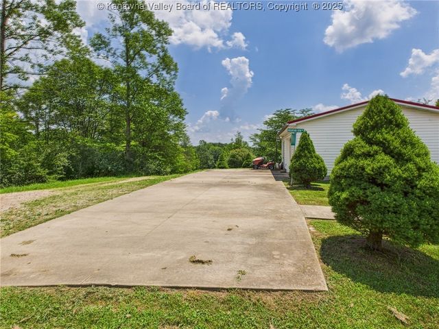 268 Mountain View Drive, Big Spring, WV 26137