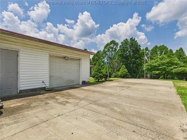 268 Mountain View Drive, Big Spring, WV 26137