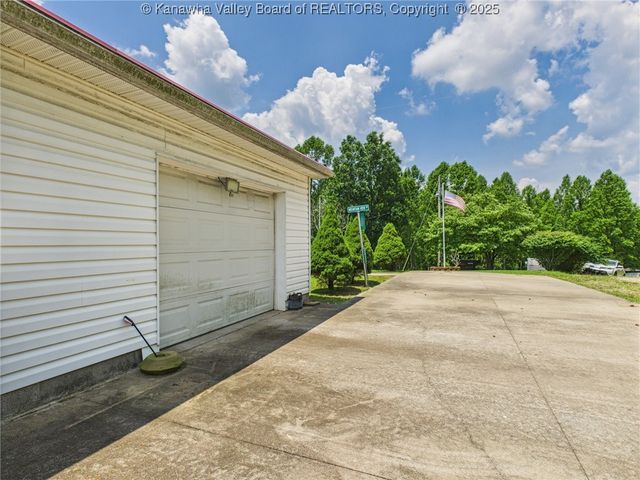 268 Mountain View Drive, Big Spring, WV 26137