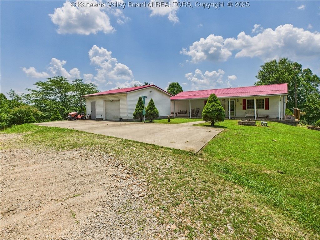 268 Mountain View Drive, Big Spring, WV 26137