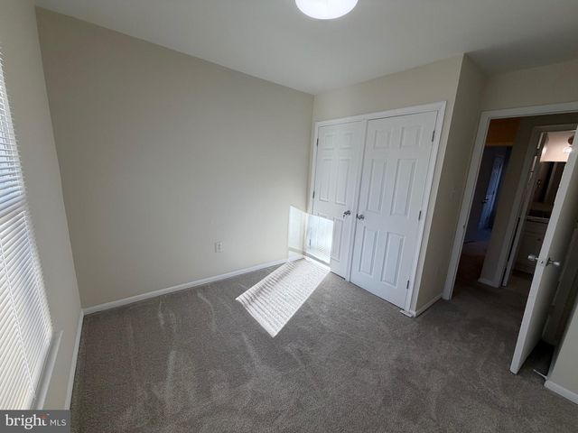 6427 OLD SCOTTS CT, Springfield, VA 22152