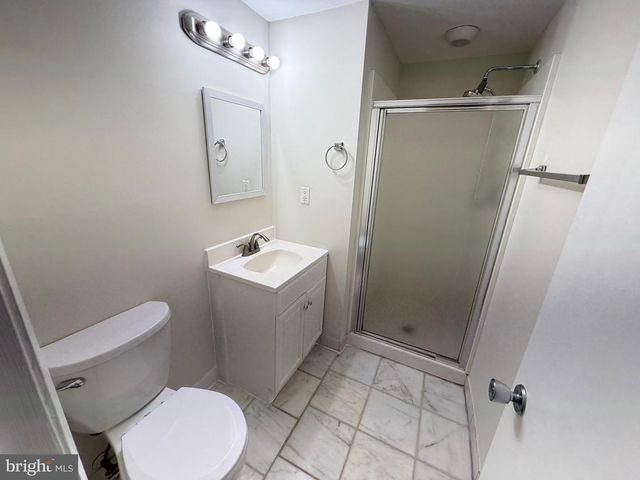 6427 OLD SCOTTS CT, Springfield, VA 22152